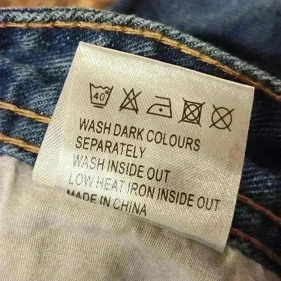 Boohoo Women's The Rockin Rev Sophie High Waisted Knee Rip Mom Jeans NEW NWT - Picture 9 of 10